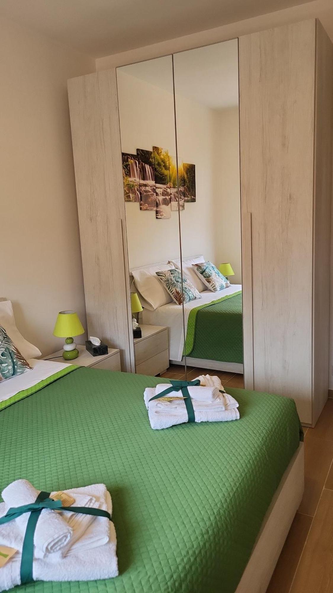 Di Gioia Home B&B โกเซนซา ภายนอก รูปภาพ
